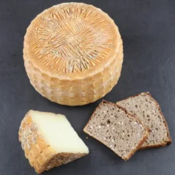 Chèvre Tomme lait pasteurisé 30%MG